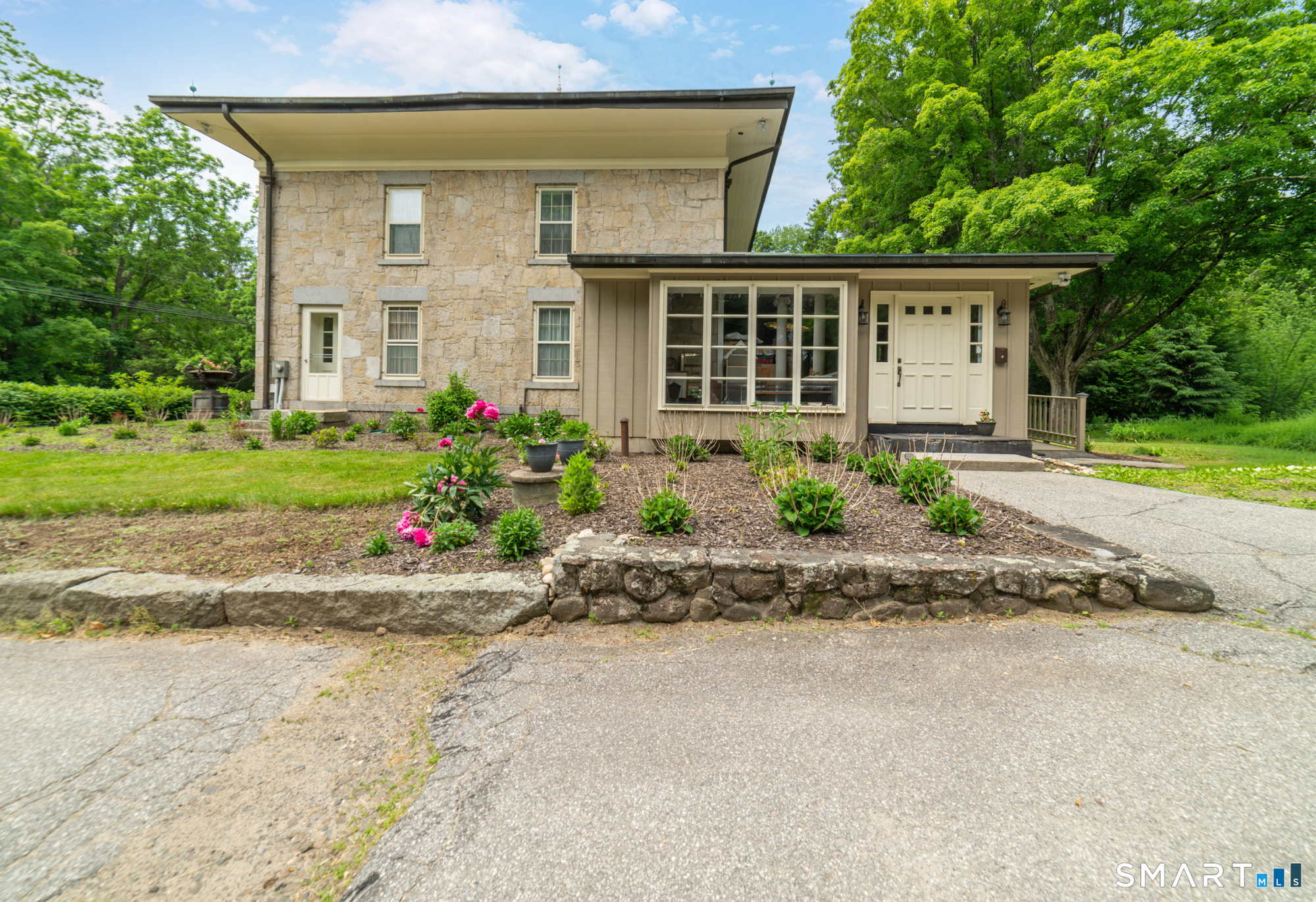 1917 Main North Street Woodbury CT 06798