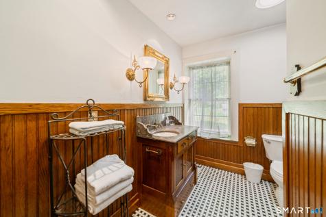 1917 Main North Street Woodbury CT 06798
