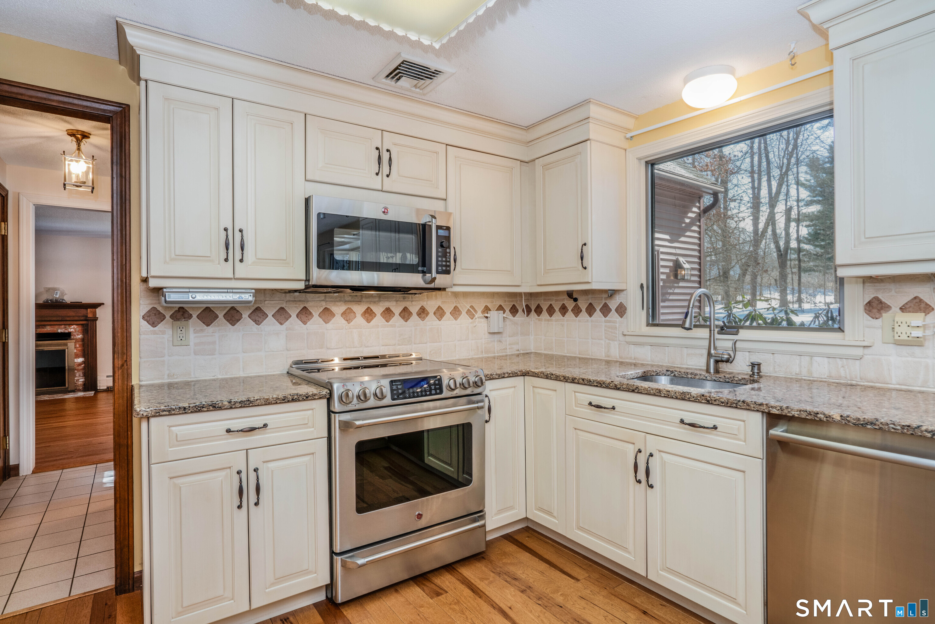 29 Long View Drive Simsbury CT 06070