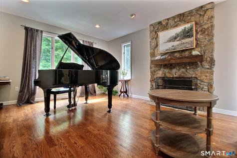 73 Pine Woods Road North Stonington CT 06359