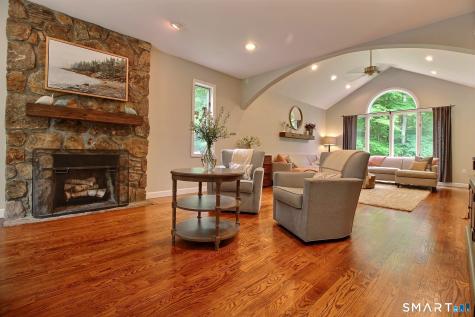 73 Pine Woods Road North Stonington CT 06359
