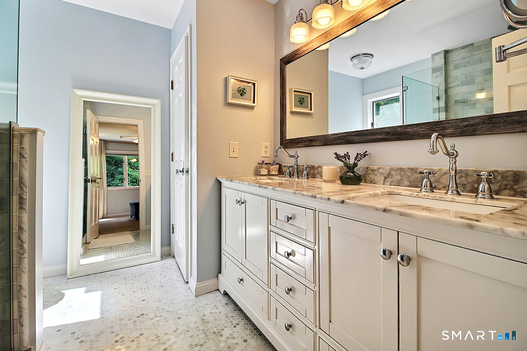 73 Pine Woods Road North Stonington CT 06359
