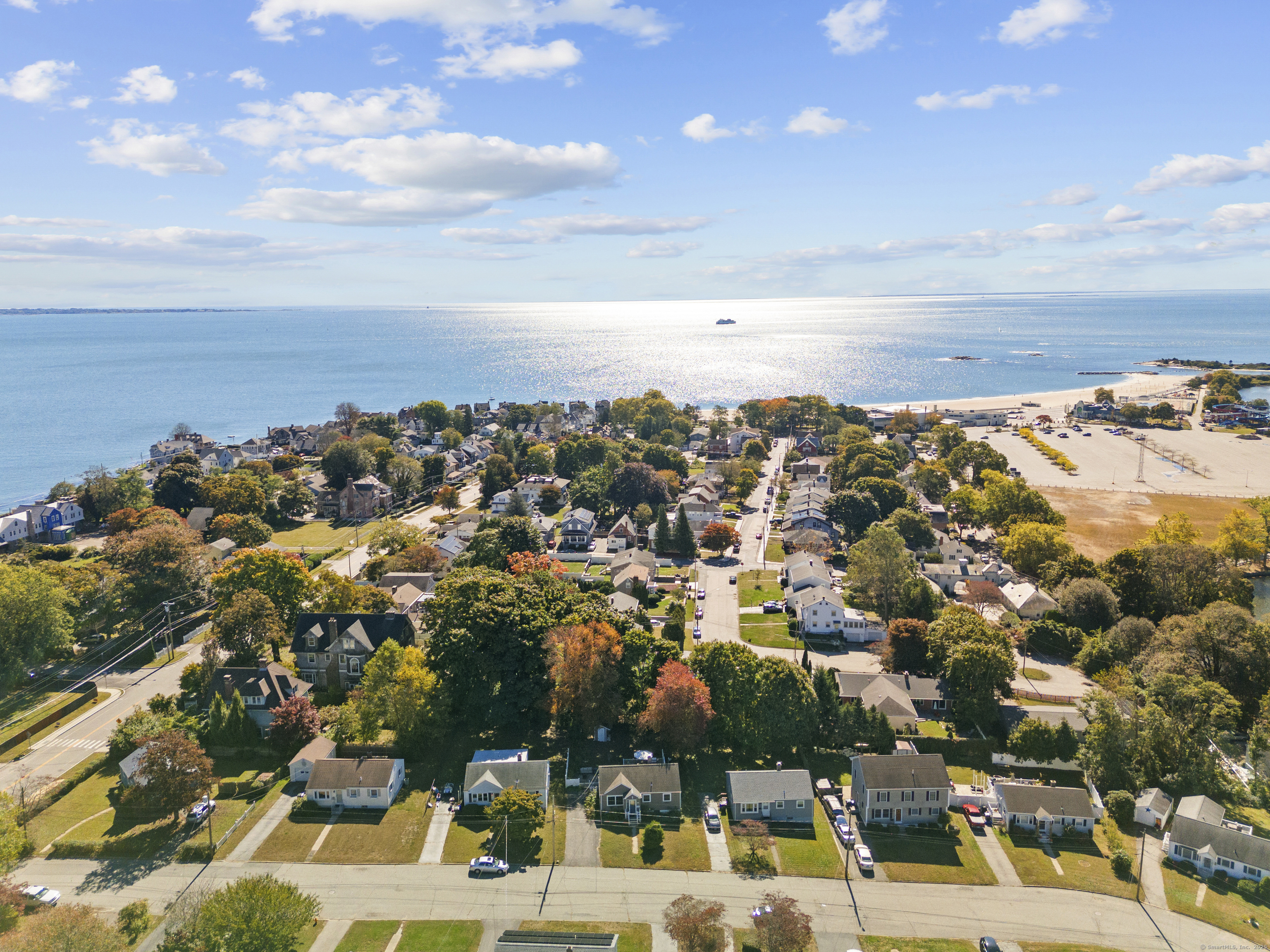 77 Bayshore Drive New London CT 06320