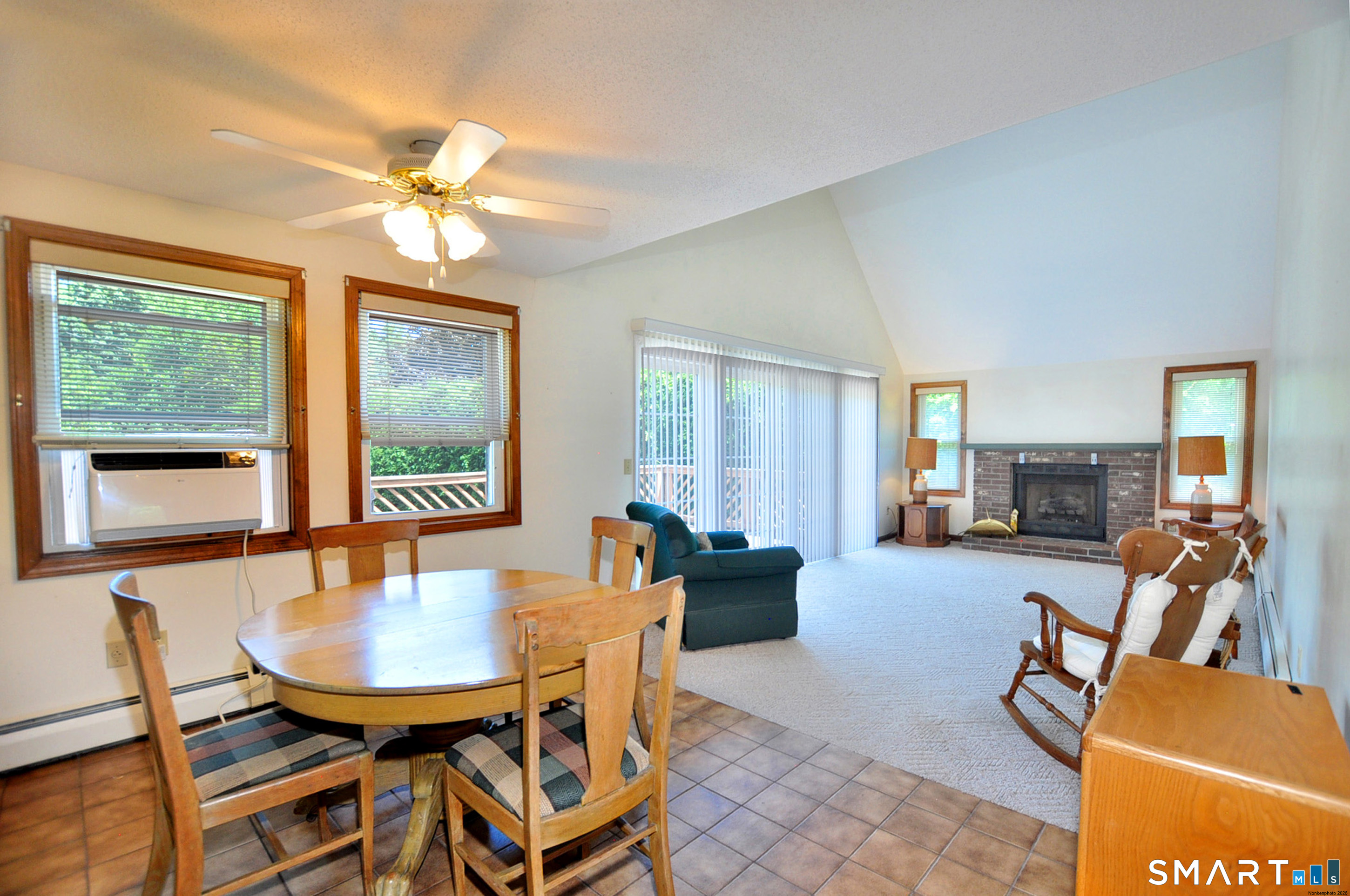 17 Carpenter Lane Windsor CT 06095
