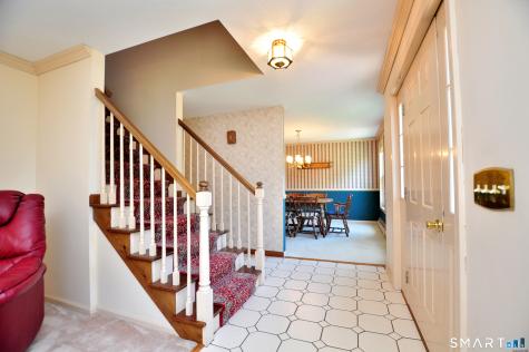 17 Carpenter Lane Windsor CT 06095