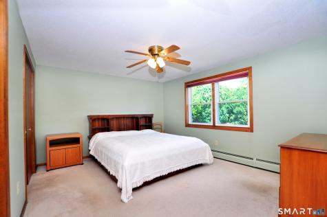 17 Carpenter Lane Windsor CT 06095