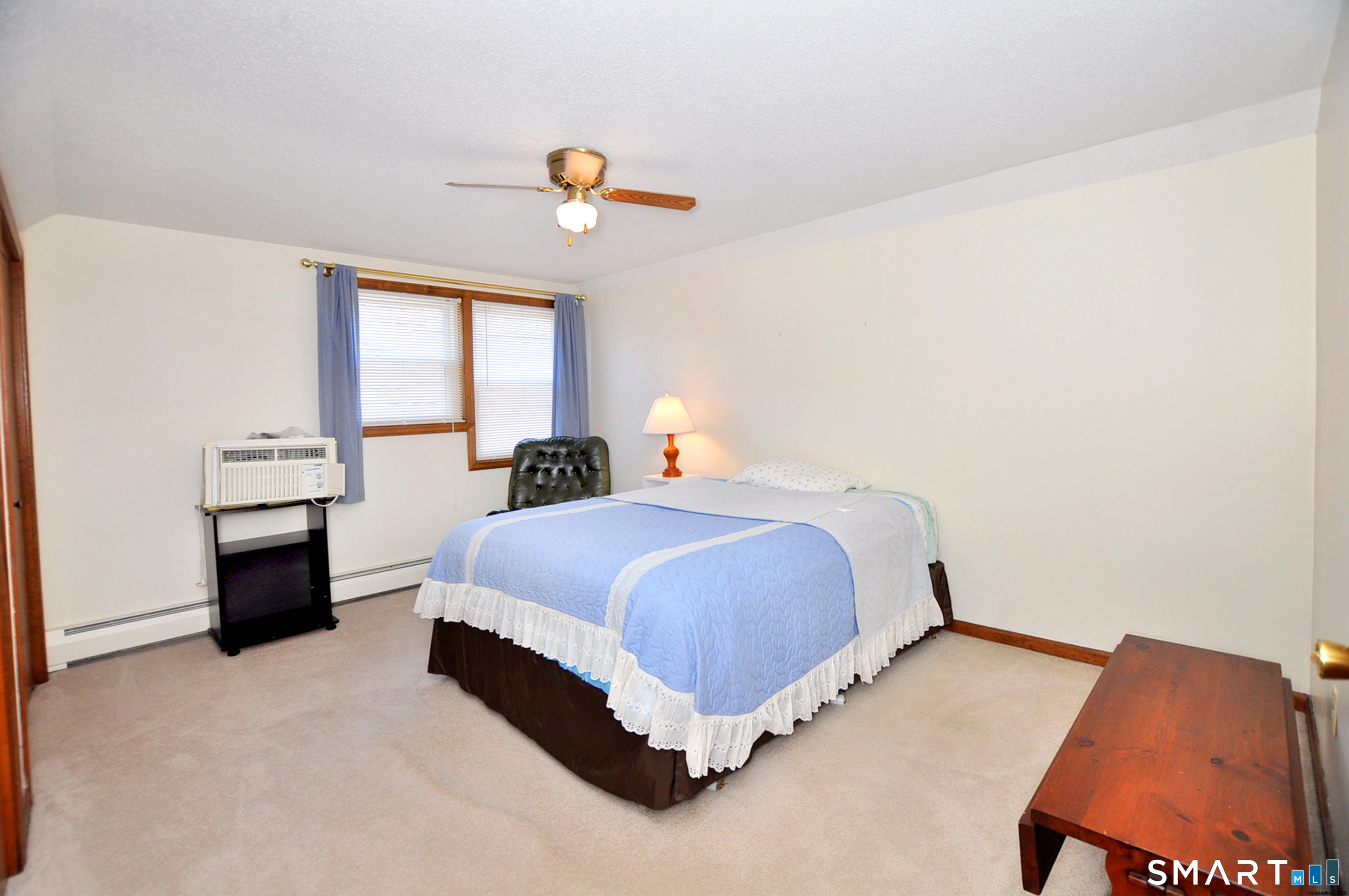 17 Carpenter Lane Windsor CT 06095