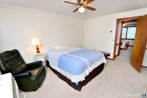 17 Carpenter Lane Windsor CT 06095