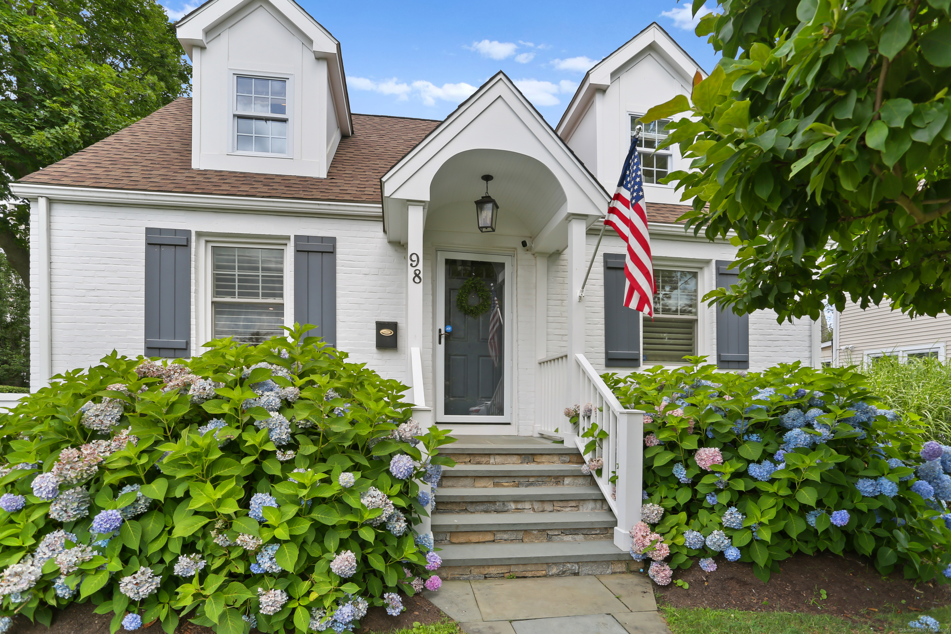 98 Cambridge Street Fairfield CT 06824