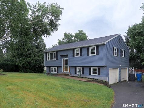 230 Westwoods Terrace Bristol CT 06010