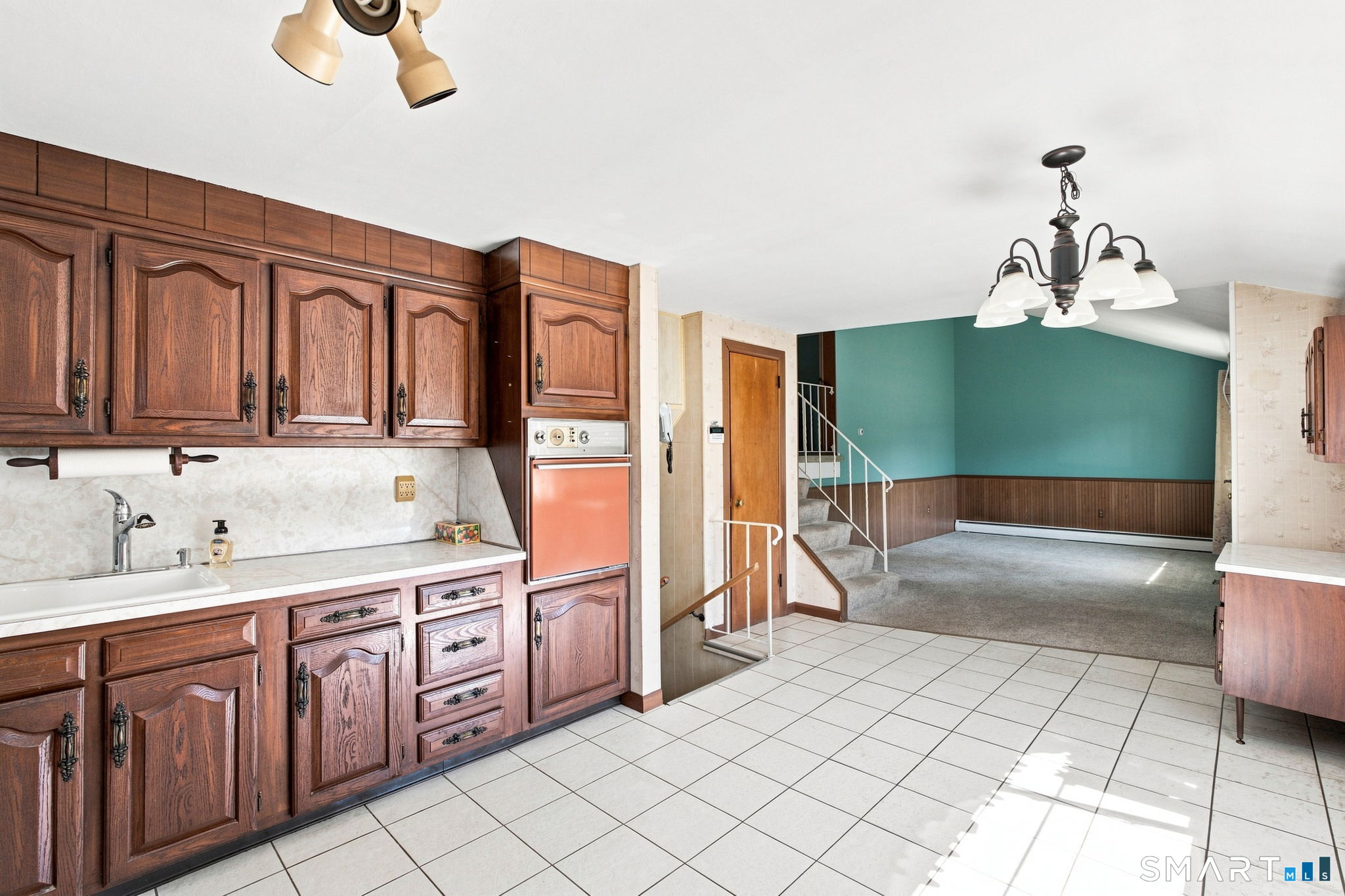 60 Chesslee Road East Hartford CT 06108