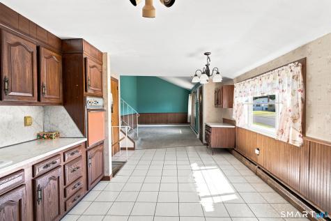 60 Chesslee Road East Hartford CT 06108