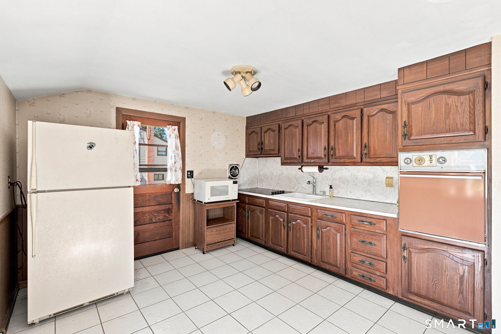 60 Chesslee Road East Hartford CT 06108