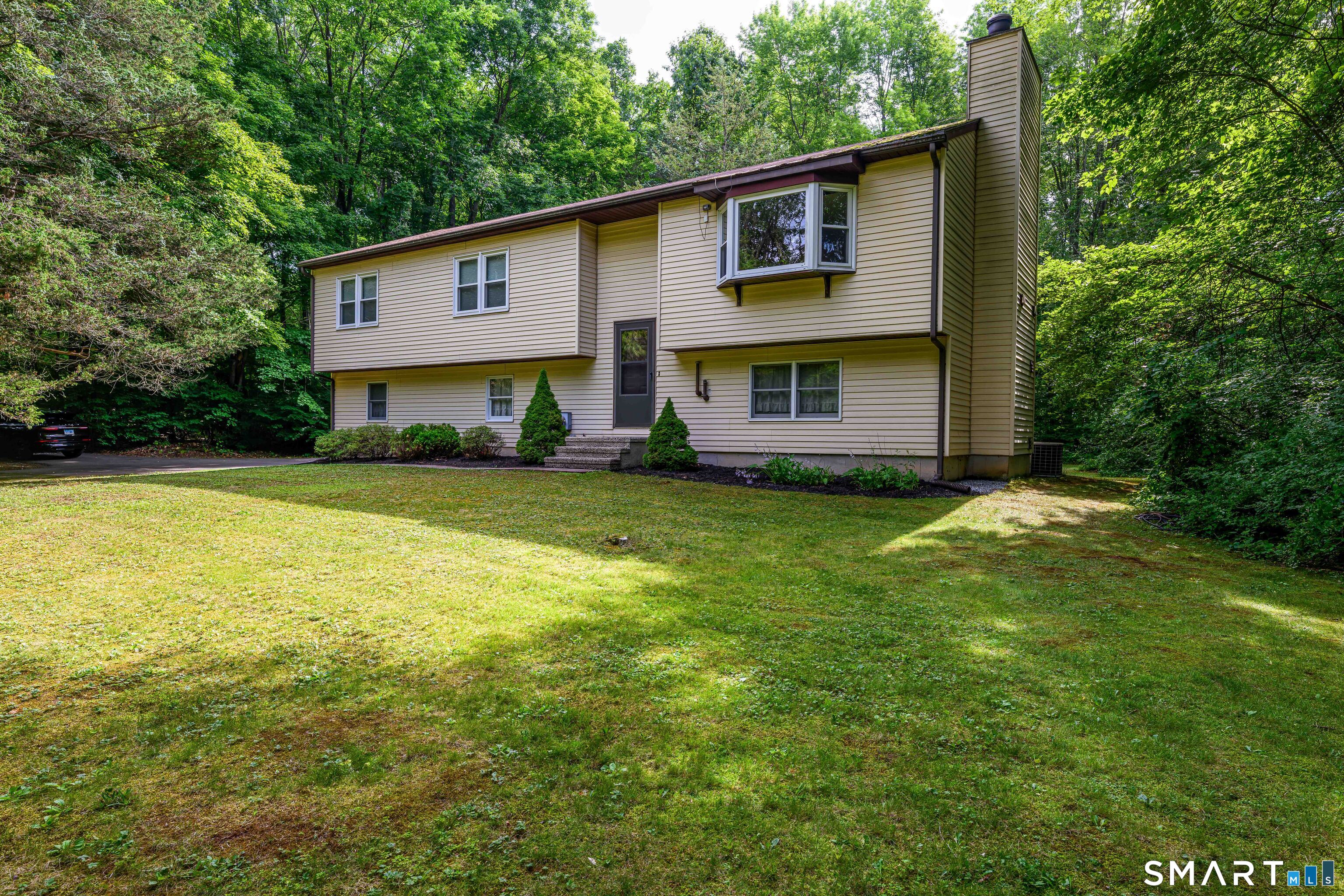 311 Twin Lakes Road North Branford CT 06471