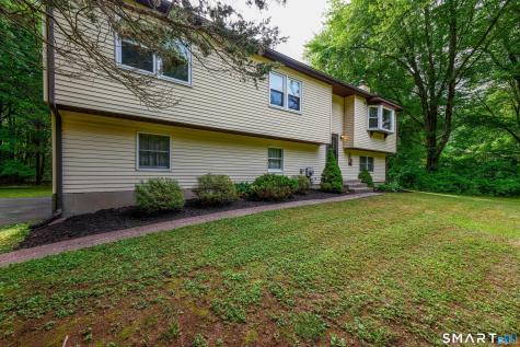 311 Twin Lakes Road North Branford CT 06471