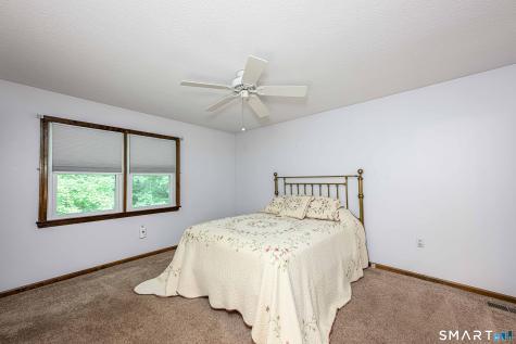 311 Twin Lakes Road North Branford CT 06471