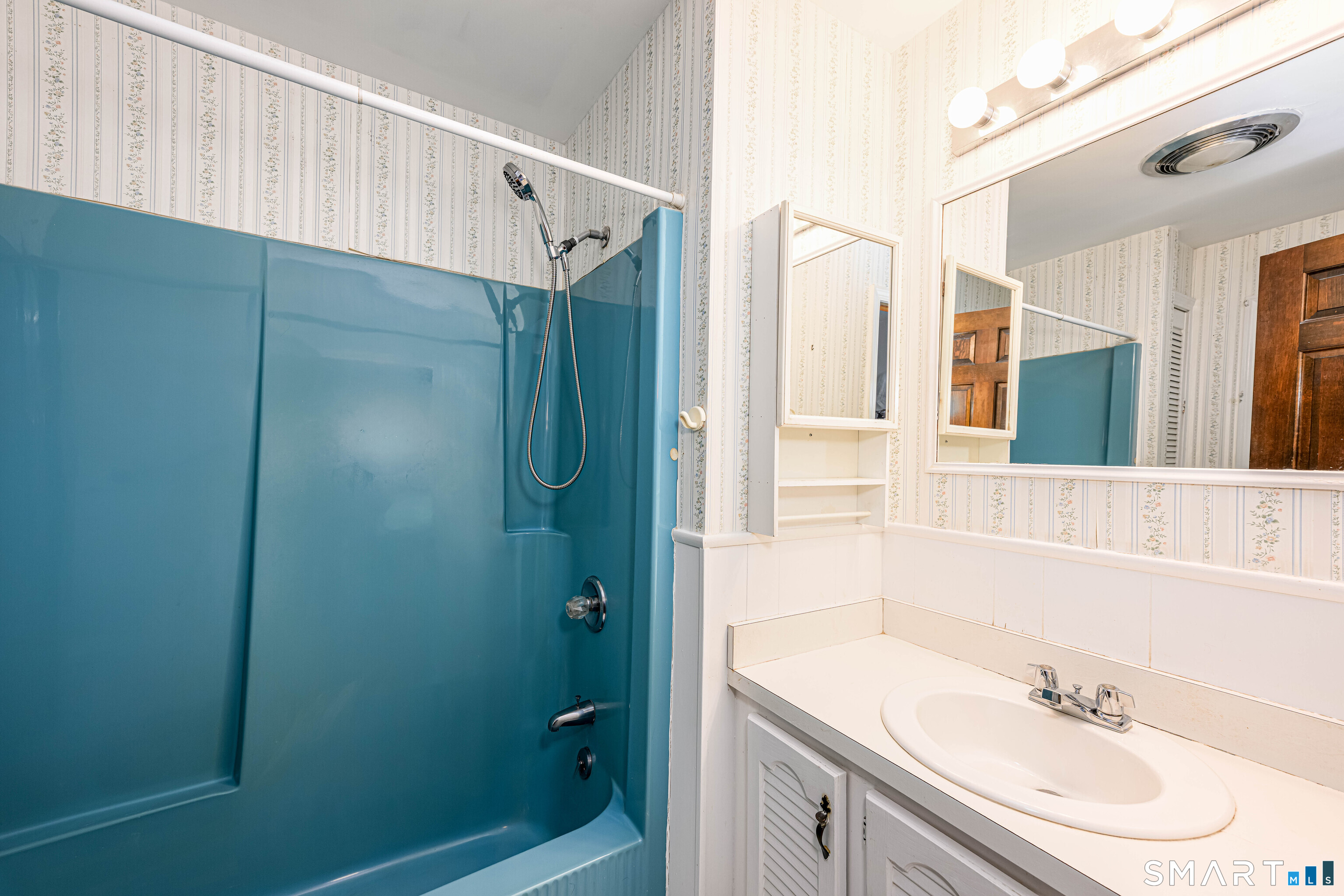 311 Twin Lakes Road North Branford CT 06471