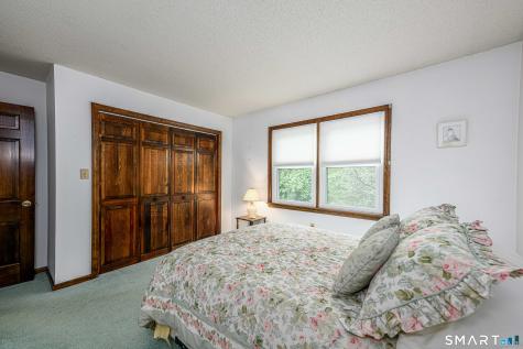311 Twin Lakes Road North Branford CT 06471