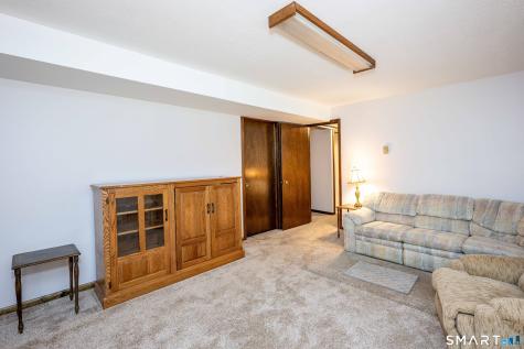 311 Twin Lakes Road North Branford CT 06471