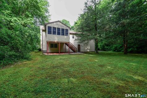 311 Twin Lakes Road North Branford CT 06471