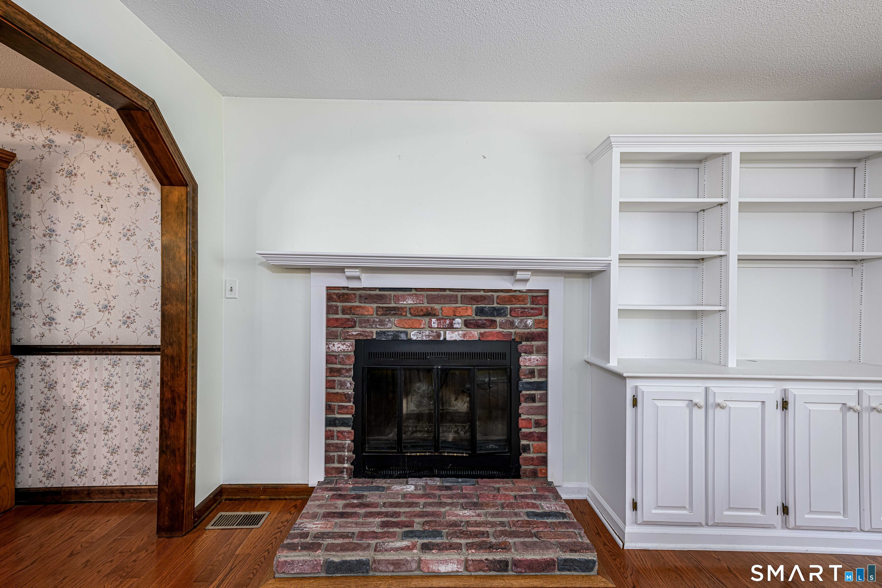 311 Twin Lakes Road North Branford CT 06471
