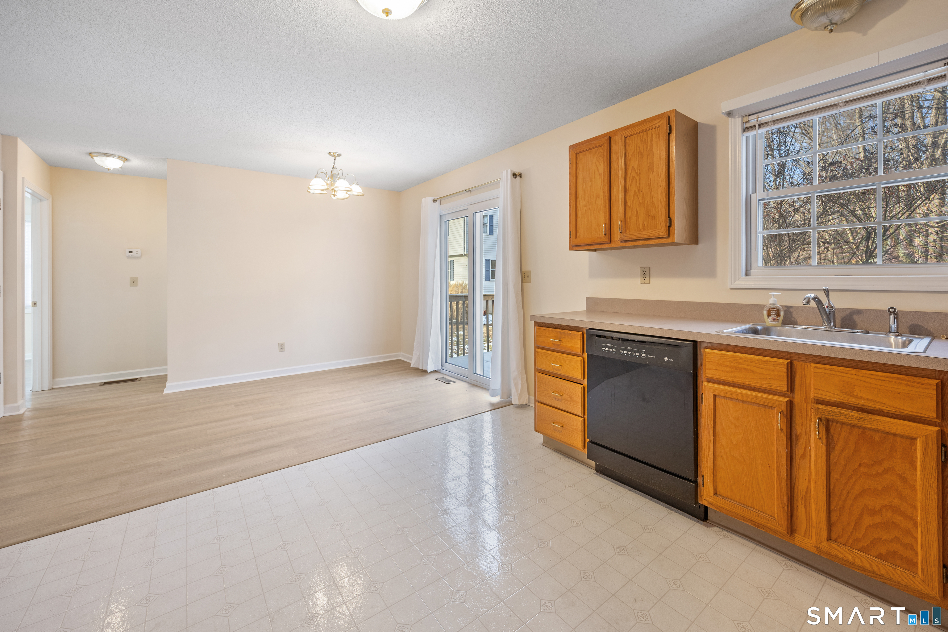 454 Maple Avenue Bristol CT 06010