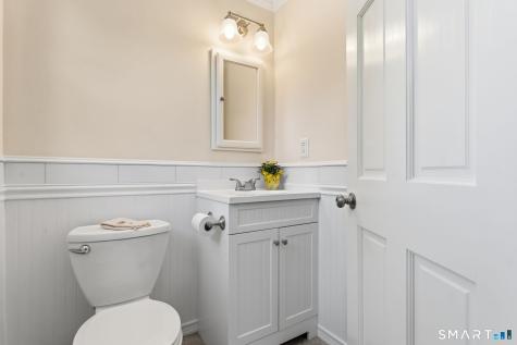 45 Biscayne Boulevard Old Lyme CT 06371