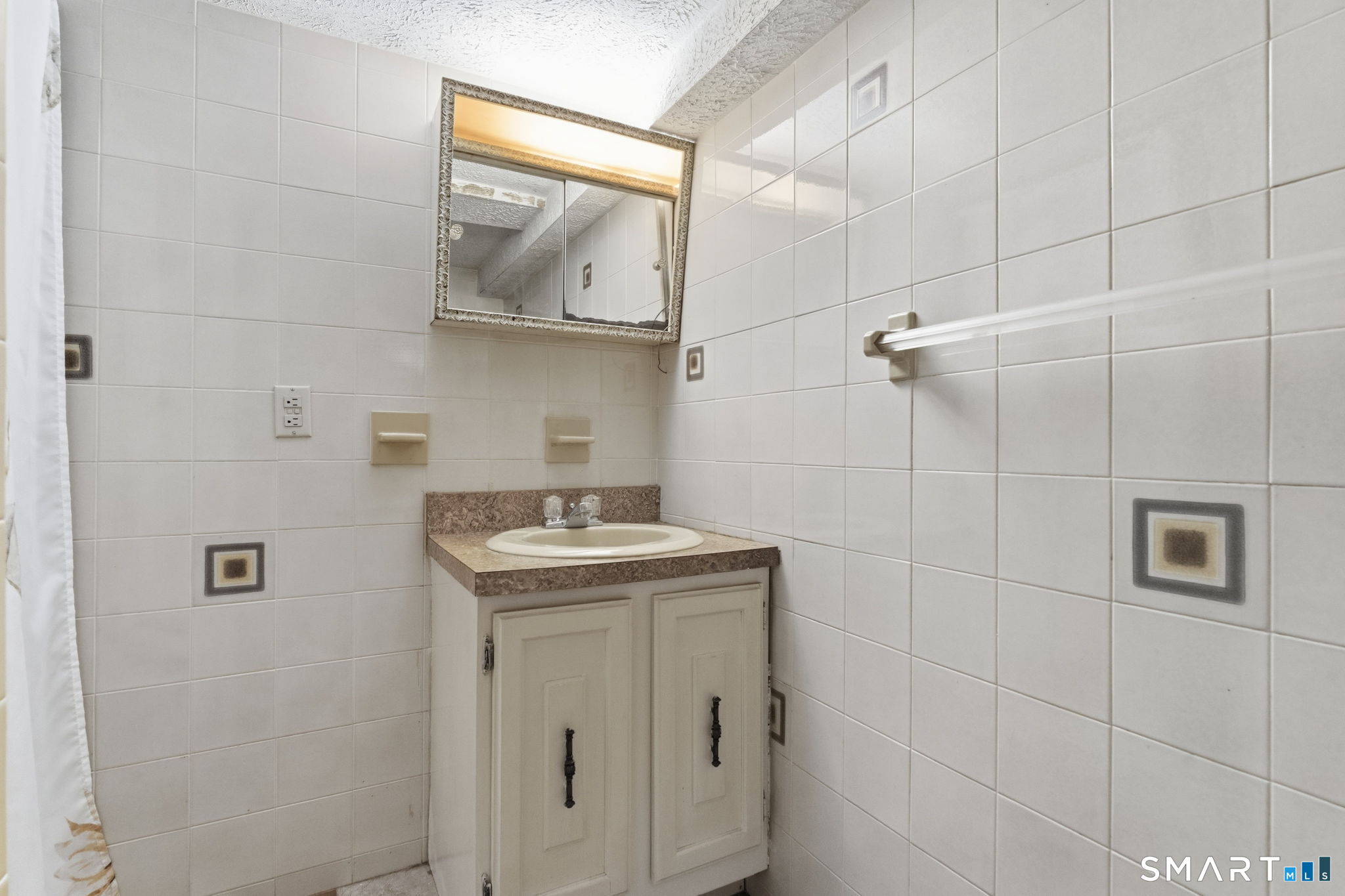 45 Biscayne Boulevard Old Lyme CT 06371