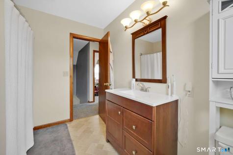 10 Summer Street Enfield CT 06082