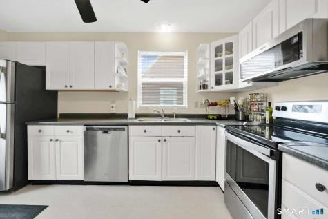 10 Summer Street Enfield CT 06082