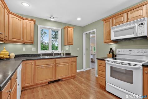 85 Ten Acre Road Middletown CT 06457