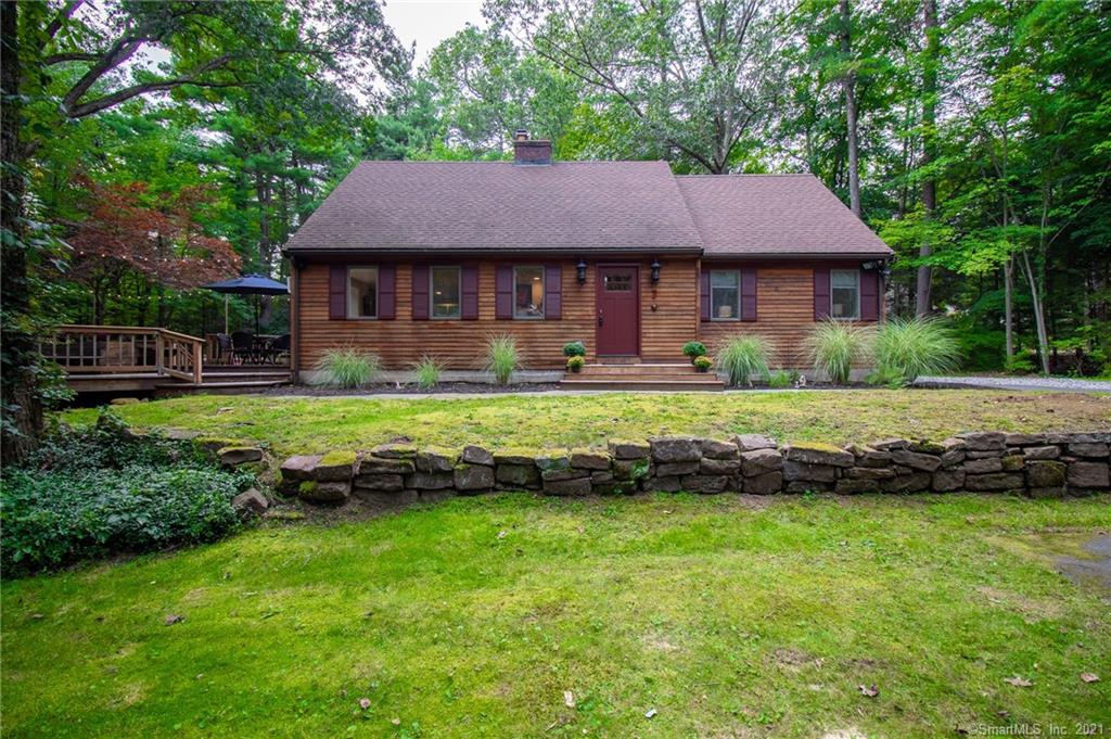 7 Oak Glen Court Simsbury CT 06070
