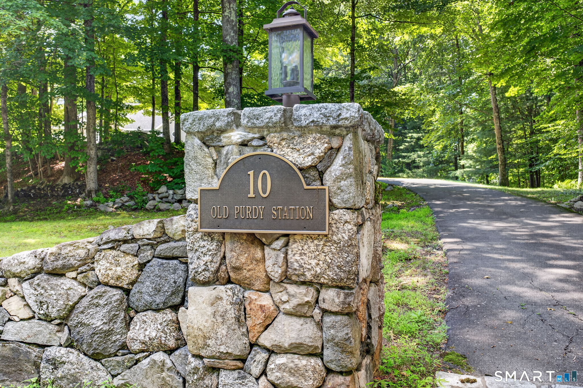 10 Old Purdy Station Road Newtown CT 06470