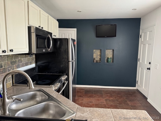 17 Sylvan Street Bridgeport CT 06606