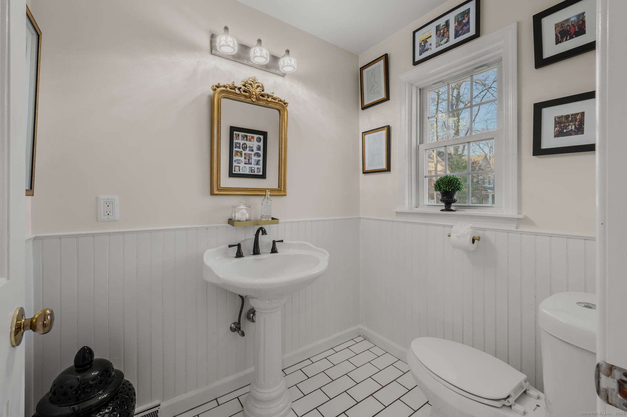 9 Essex Hills Drive Essex CT 06426