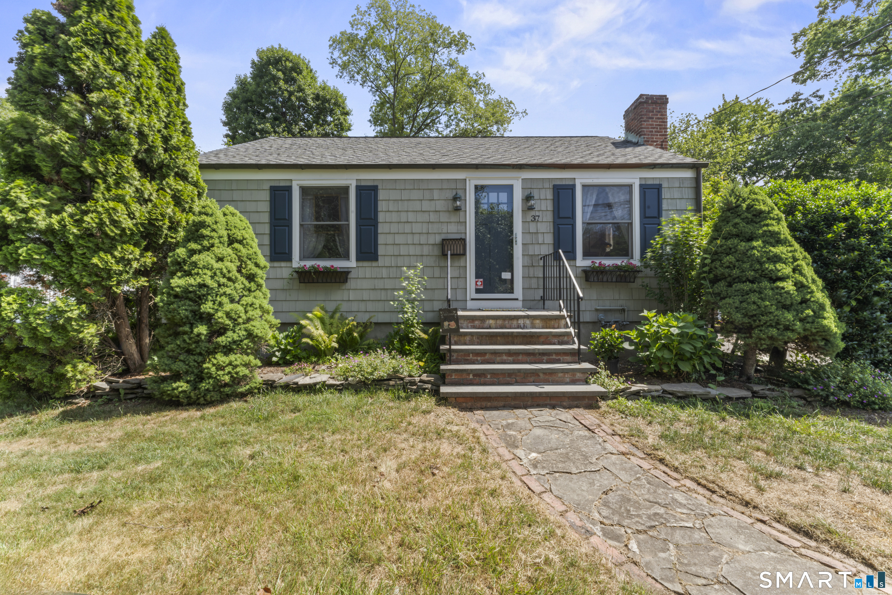 37 Cedar Crest Place Norwalk CT 06854