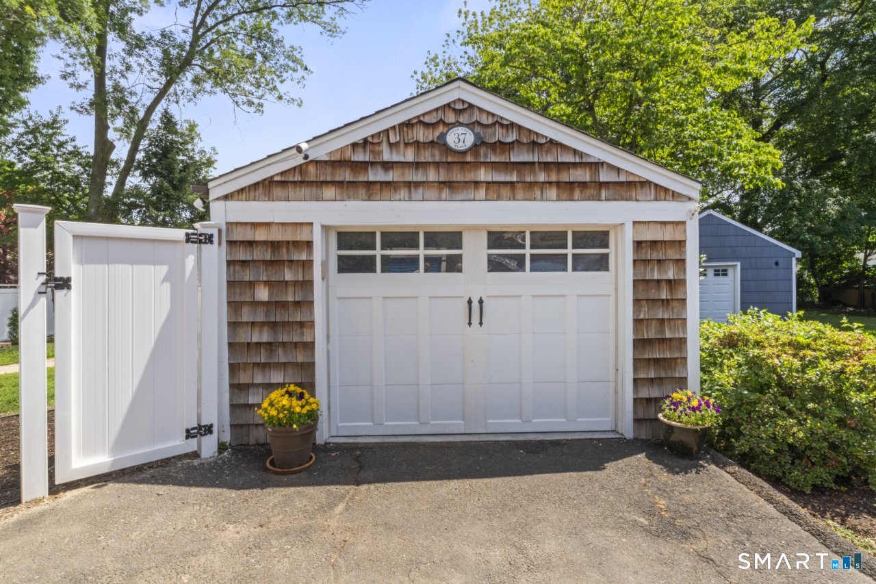 37 Cedar Crest Place Norwalk CT 06854