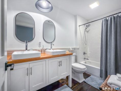 18 Ranney Hill Road Roxbury CT 06783