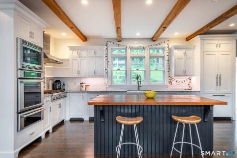 18 Ranney Hill Road Roxbury CT 06783