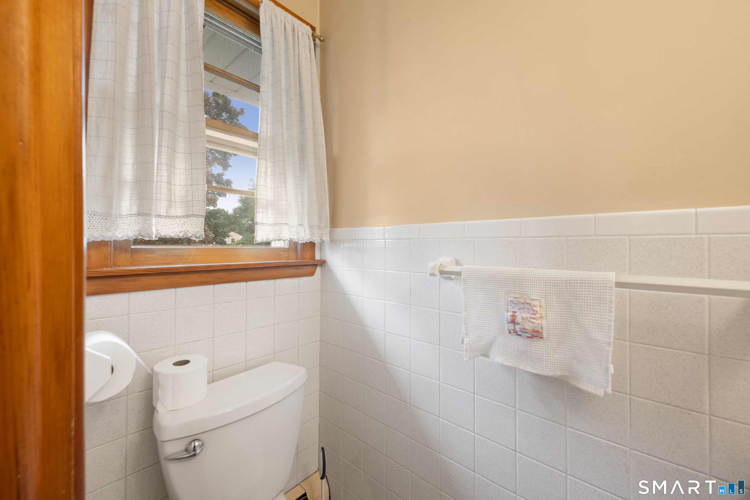 203 Fairlane Drive Wethersfield CT 06109