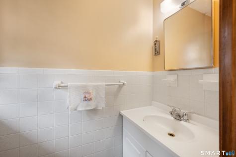 203 Fairlane Drive Wethersfield CT 06109
