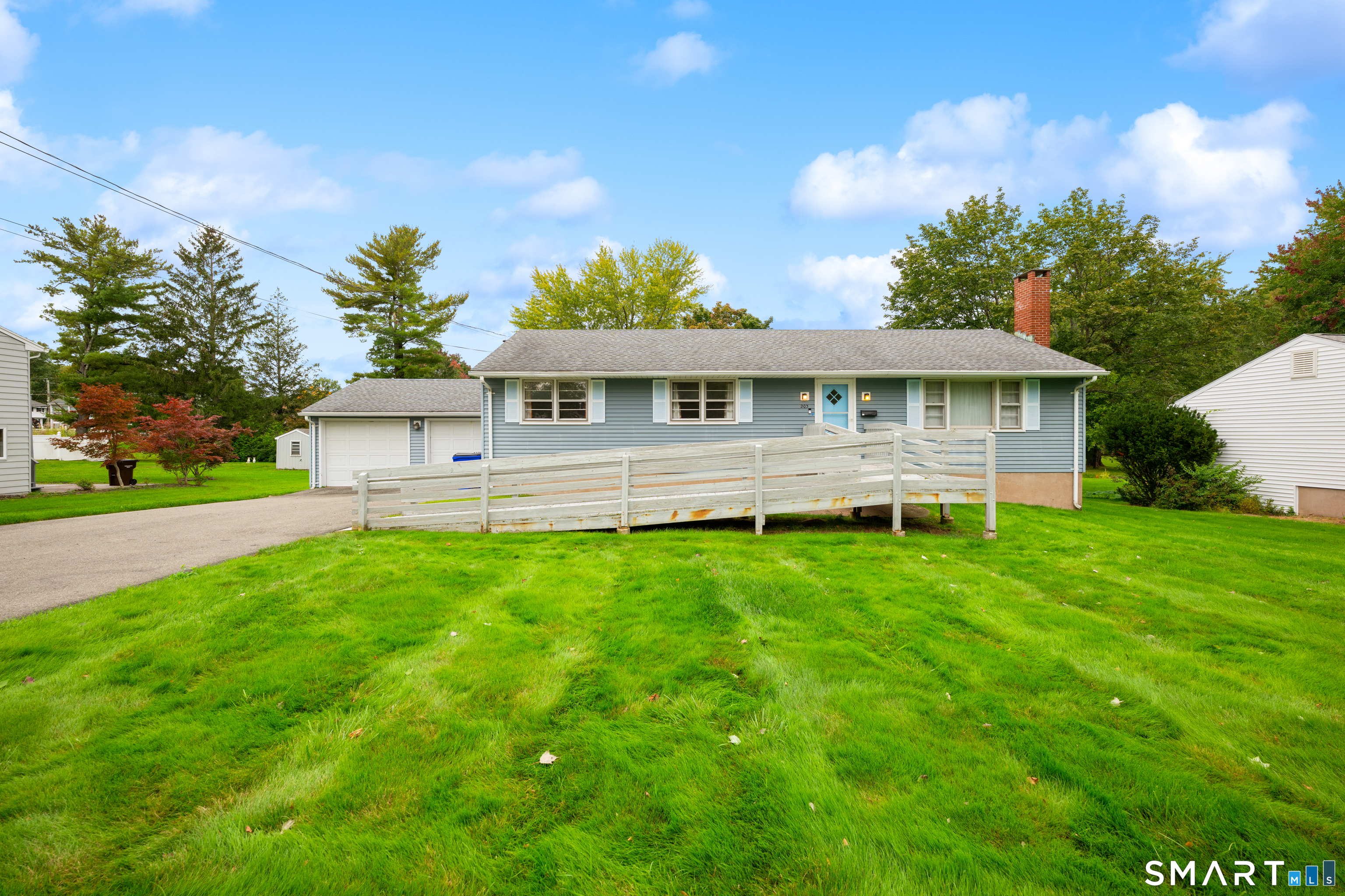 203 Fairlane Drive Wethersfield CT 06109