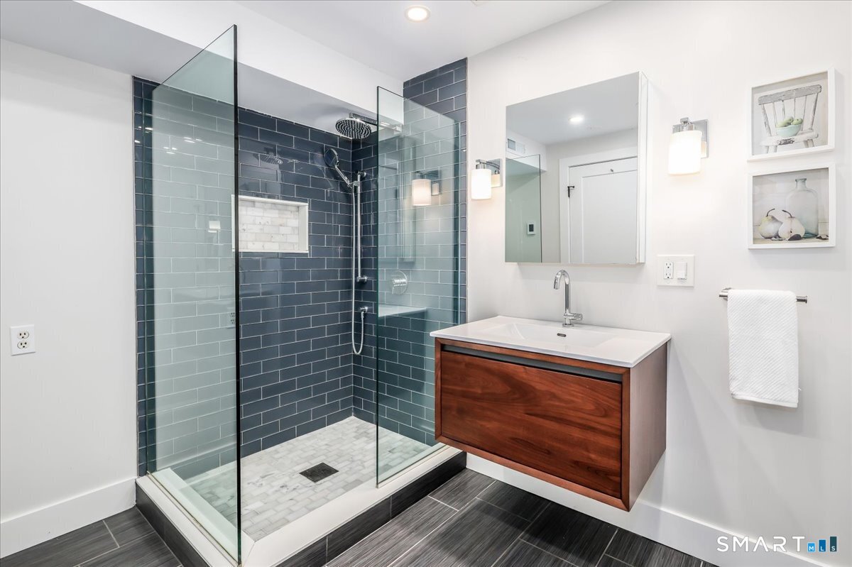 177 Mamanasco Road Ridgefield CT 06877