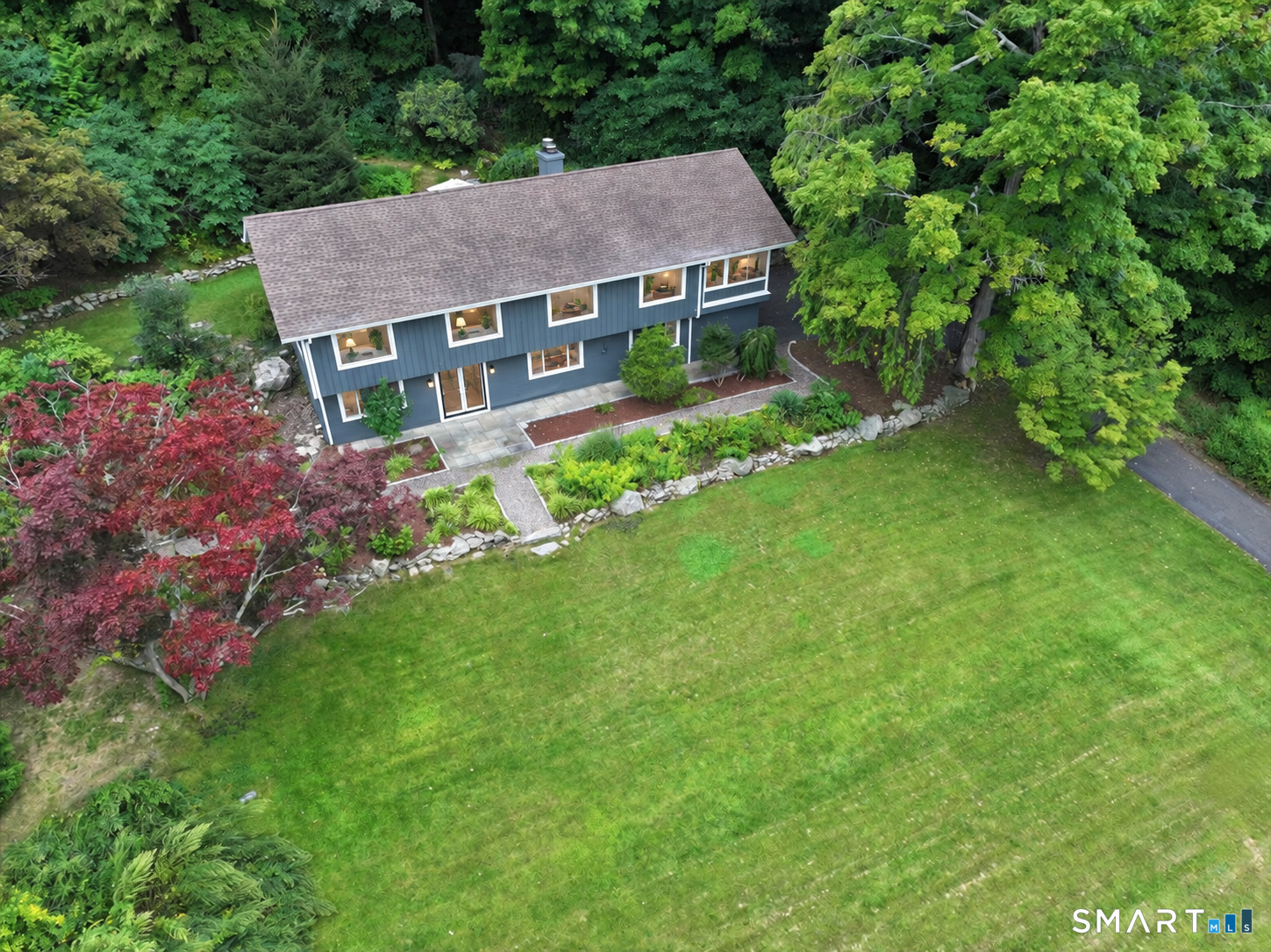177 Mamanasco Road Ridgefield CT 06877