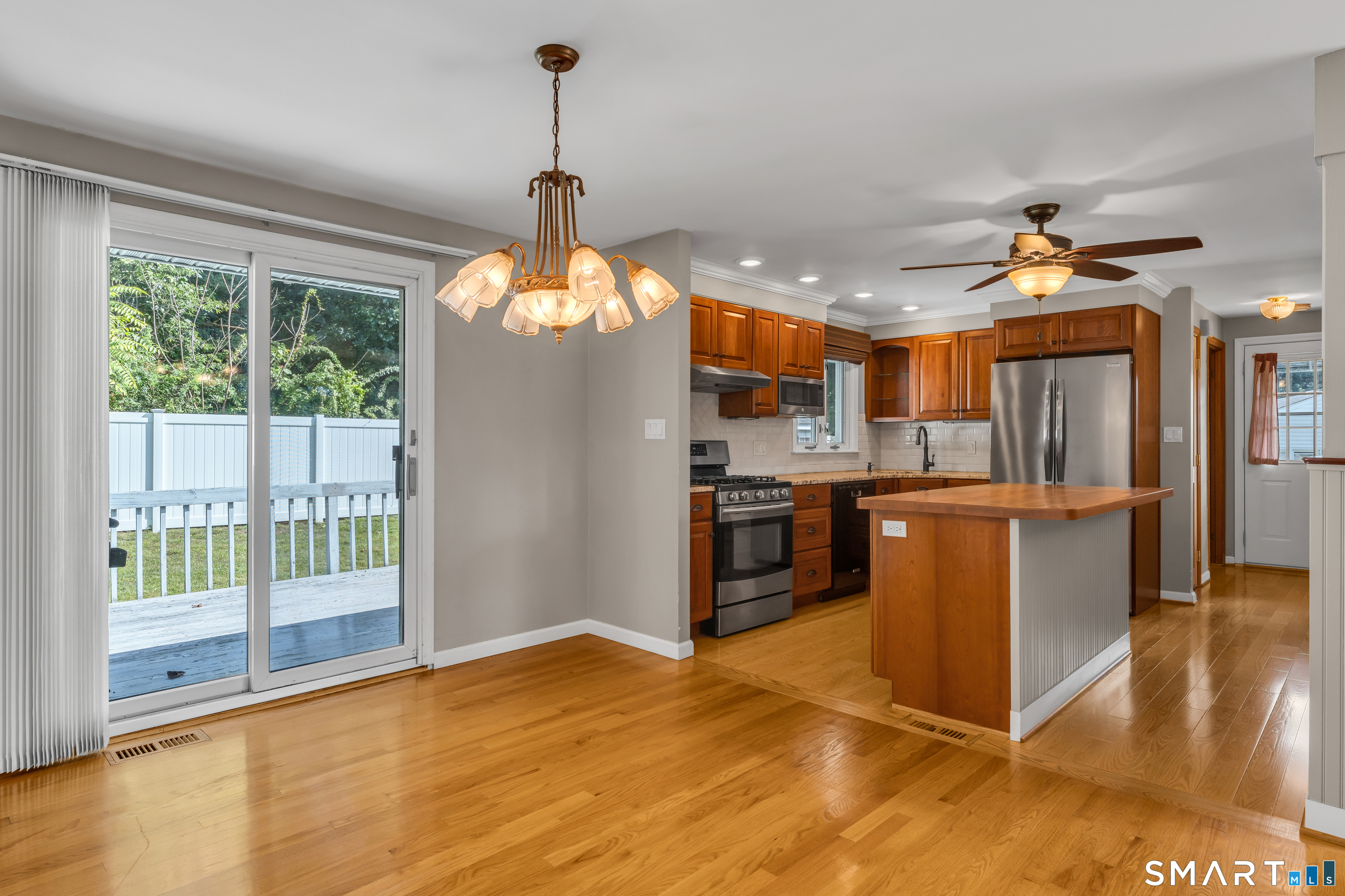 9 Robin Drive East Haven CT 06513