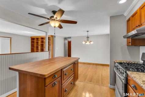 9 Robin Drive East Haven CT 06513