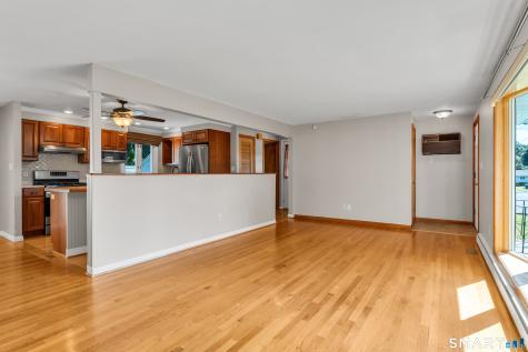 9 Robin Drive East Haven CT 06513