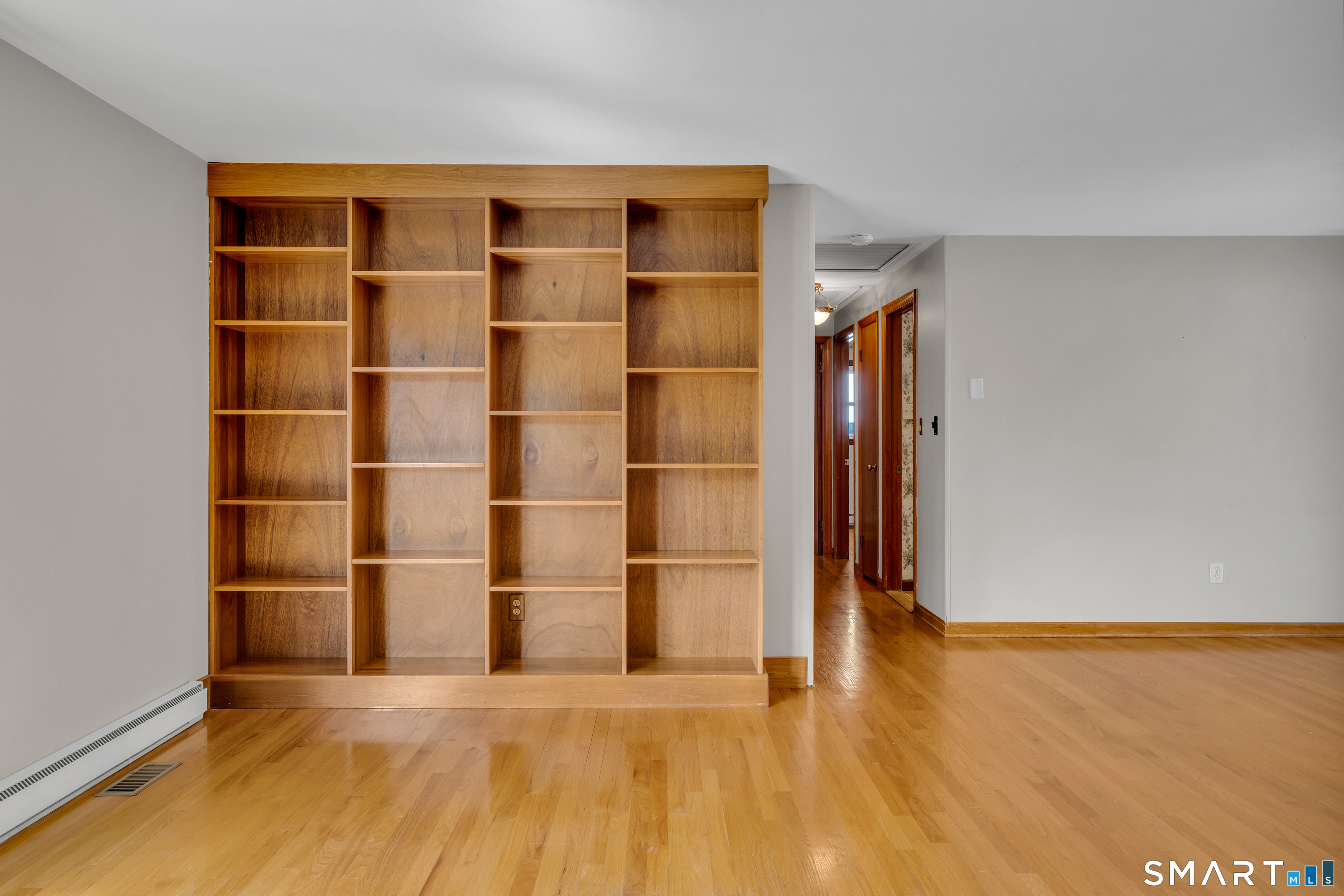 9 Robin Drive East Haven CT 06513