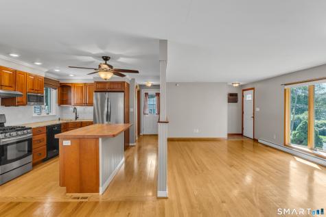 9 Robin Drive East Haven CT 06513