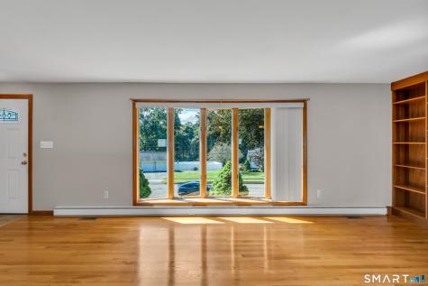 9 Robin Drive East Haven CT 06513